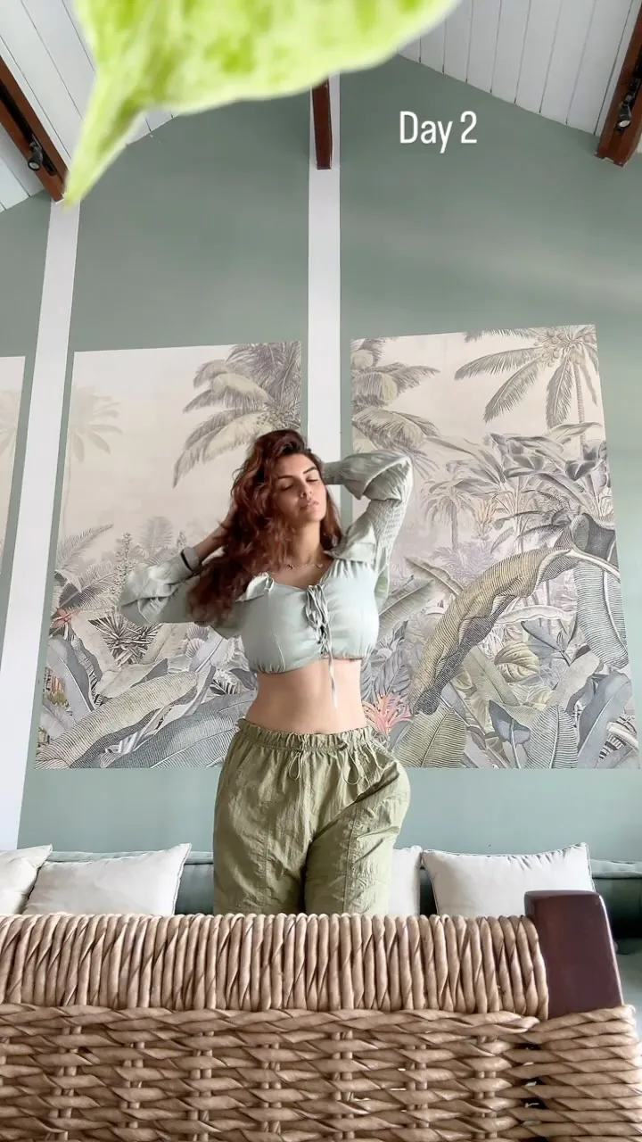 Anveshi Jain - anveshi-jain-sexy-18.webp